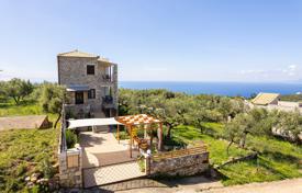 3 dormitorio casa de pueblo 176 m² en Peloponeso, Grecia. 510 000 €
