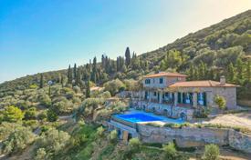 3 dormitorio villa 180 m² en Galatas, Grecia. 900 000 €