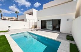 3 dormitorio villa en Orihuela Costa, España. 440 000 €