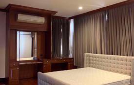 3 dormitorio chalet en Watthana, Tailandia. 3 040 €  por semana