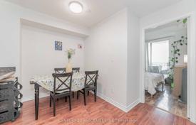 8 dormitorio piso en Scarborough, Canadá. C$914 000