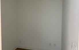 2 dormitorio piso en Adelaide Street West, Canadá. C$1 055 000