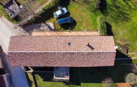 4 dormitorio casa de pueblo 300 m² en Svetvinčenat, Croacia. 420 000 €