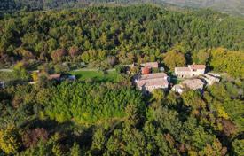 12 dormitorio casa de pueblo 646 m² en Lupoglav, Croacia. 995 000 €