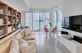 1 dormitorio piso en Queens Quay East, Canadá. C$1 001 000