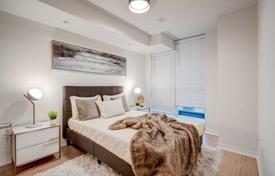 4 dormitorio piso en Yonge Street, Canadá. C$756 000