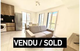 2 dormitorio piso en Antibes, Francia. 445 000 €
