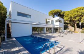 7 dormitorio casa de pueblo 520 m² en Premià de Dalt, España. 1 280 000 €