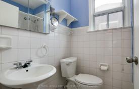 6 dormitorio casa de pueblo en Etobicoke, Canadá. C$1 192 000