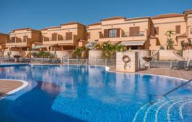 4 dormitorio chalet 244 m² en Costa Adeje, España. 825 000 €