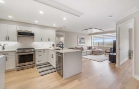 5 dormitorio piso en North York, Canadá. C$1 152 000