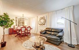 10 dormitorio casa de pueblo en North York, Canadá. C$1 865 000