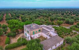 Villa – Ostuni, Apulia, Italia. 1 600 000 €