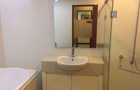 2-dormitorio apartamentos en condominio en Khlong Toei, Tailandia. $427 000