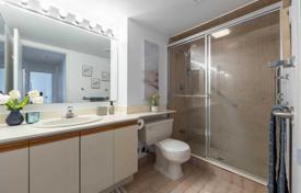 2 dormitorio piso en Scarborough, Canadá. C$728 000