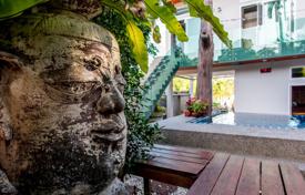 10 dormitorio villa 975 m² en Phuket Town, Tailandia. $1 040 000