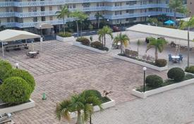 Condominio – Hallandale Beach, Florida, Estados Unidos. $339 000