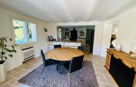 7 dormitorio villa en Mougins, Francia. 934 000 €
