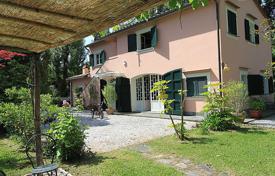 Chalet – Forte dei Marmi, Toscana, Italia. 13 600 €  por semana