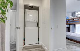 2 dormitorio piso en North York, Canadá. C$870 000