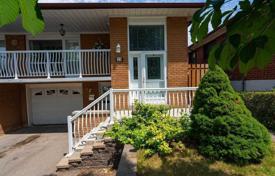 4 dormitorio adosado en North York, Canadá. C$1 498 000