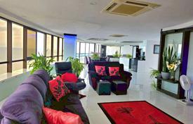 2 dormitorio piso 310 m² en Pattaya, Tailandia. $693 000