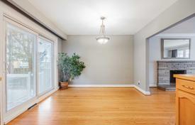 4 dormitorio casa de pueblo en Etobicoke, Canadá. C$1 950 000