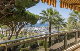 4 dormitorio piso en Cap d'Antibes, Francia. 2 650 000 €