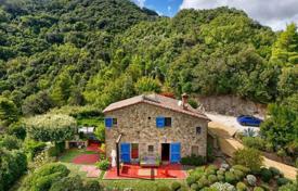 3 dormitorio villa 278 m² en Montecatini Val di Cecina, Italia. 1 280 000 €