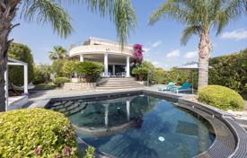 5 dormitorio villa 264 m² en St-Laurent-du-Var, Francia. 2 290 000 €
