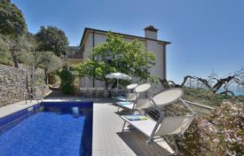 4 dormitorio villa en Lerici, Italia. 5 100 €  por semana