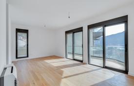 2 dormitorio piso 73 m² en Dobrota, Montenegro. 278 000 €