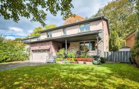 Casa de pueblo – North York, Toronto, Ontario,  Canadá. C$2 173 000
