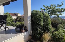 3 dormitorio casa de pueblo 95 m² en Sveti Filip i Jakov, Croacia. 309 000 €