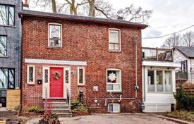 Casa de pueblo – Old Toronto, Toronto, Ontario,  Canadá. C$1 145 000
