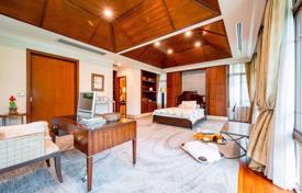 5 dormitorio chalet en Watthana, Tailandia. $13 800  por semana