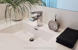 6 dormitorio piso en Etobicoke, Canadá. C$938 000
