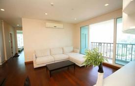 4-dormitorio apartamentos en condominio en Watthana, Tailandia. $3 600  por semana