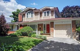 Casa de pueblo – Scarborough, Toronto, Ontario,  Canadá. C$1 164 000