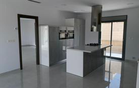 4 dormitorio villa 165 m² en Pinoso, España. 436 000 €
