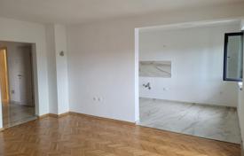 4 dormitorio piso 87 m² en Malinska, Croacia. 265 000 €