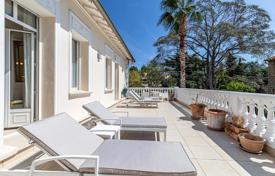 8 dormitorio villa en Cannes, Francia. 10 500 €  por semana