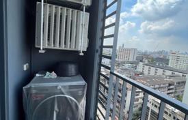 1-dormitorio apartamentos en condominio en Phra Khanong, Tailandia. $137 000