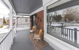 3 dormitorio casa de pueblo en Scarborough, Canadá. C$1 333 000