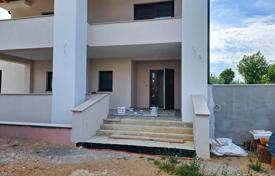 5 dormitorio casa de pueblo 251 m² en Primorje-Gorski Kotar County, Croacia. 1 180 000 €