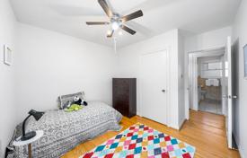 9 dormitorio casa de pueblo en North York, Canadá. C$2 080 000