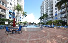 2-dormitorio apartamentos en condominio 91 m² en Miami, Estados Unidos. $395 000