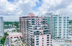 Condominio – Collins Avenue, Miami, Florida,  Estados Unidos. $799 000