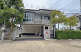 3 dormitorio villa 247 m² en Pattaya, Tailandia. $238 000
