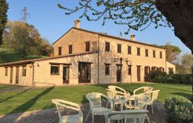 Cortijo 525 m² en Pesaro, Italia. 1 250 000 €